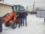 Отгрузка мини-погрузчика с бортовым поворотом Quadtrac SSL85